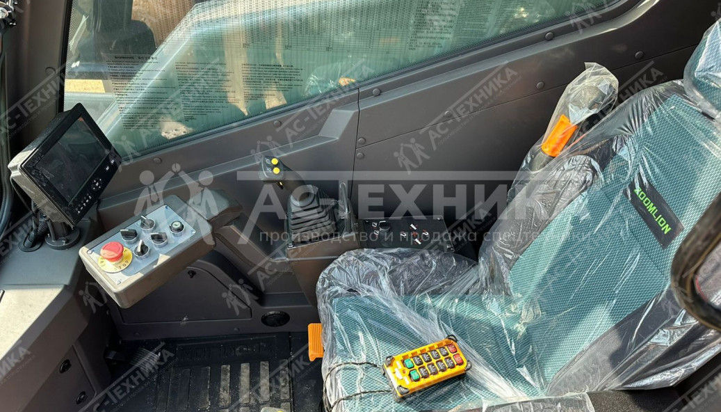 Автокран ZOOMLION ZTC800V552.1T, 8х4, 80 т