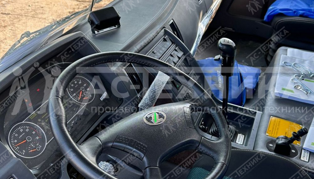 Автокран ZOOMLION ZTC800V552.1T, 8х4, 80 т