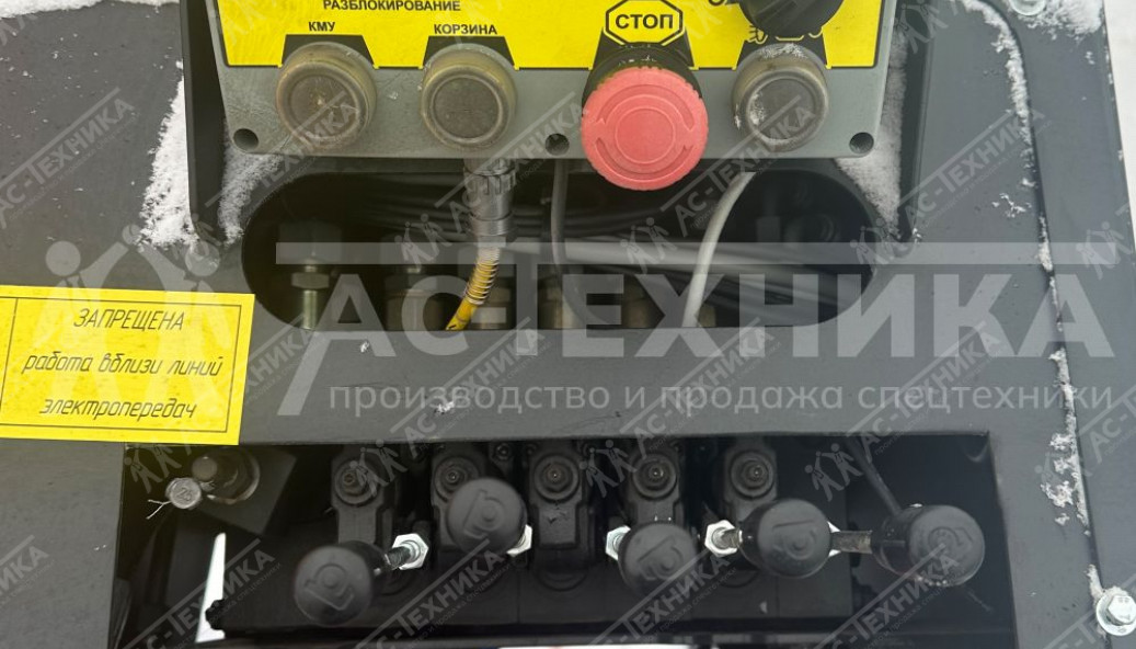 Автомобиль бортовой с КМУ ИТ-200 на шасси Урал NEXT 4320-72Е5Г38 (Евро-5)