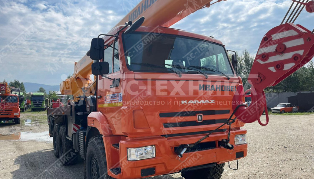Автокран ИВАНОВЕЦ КС-45717К-3 на шасси КАМАЗ 43118-50 (Евро-5)