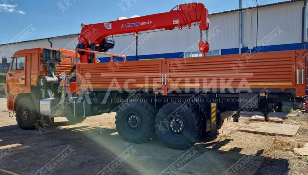 Автомобиль бортовой с КМУ Kanglim KS-1256G-2 на шасси КАМАЗ 43118-50 (Евро-5)