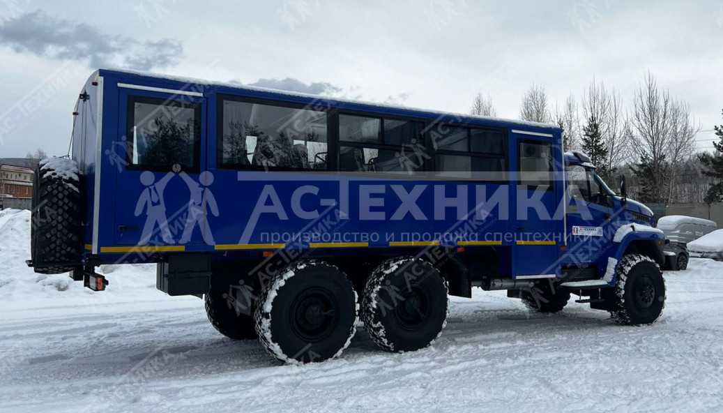 Вахтовый автобус Урал NEXT 3255-73Е5 (28 мест) (Евро-5)