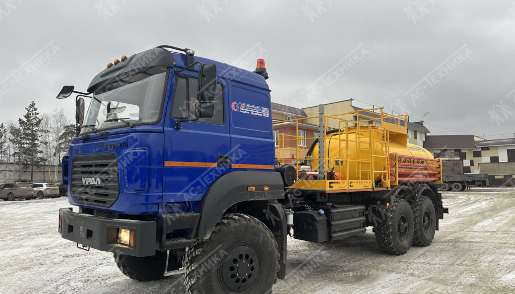 Агрегат кислотной обработки скважин СИН-32 на шасси Урал 4320-4972-80Е5 (Евро-5)