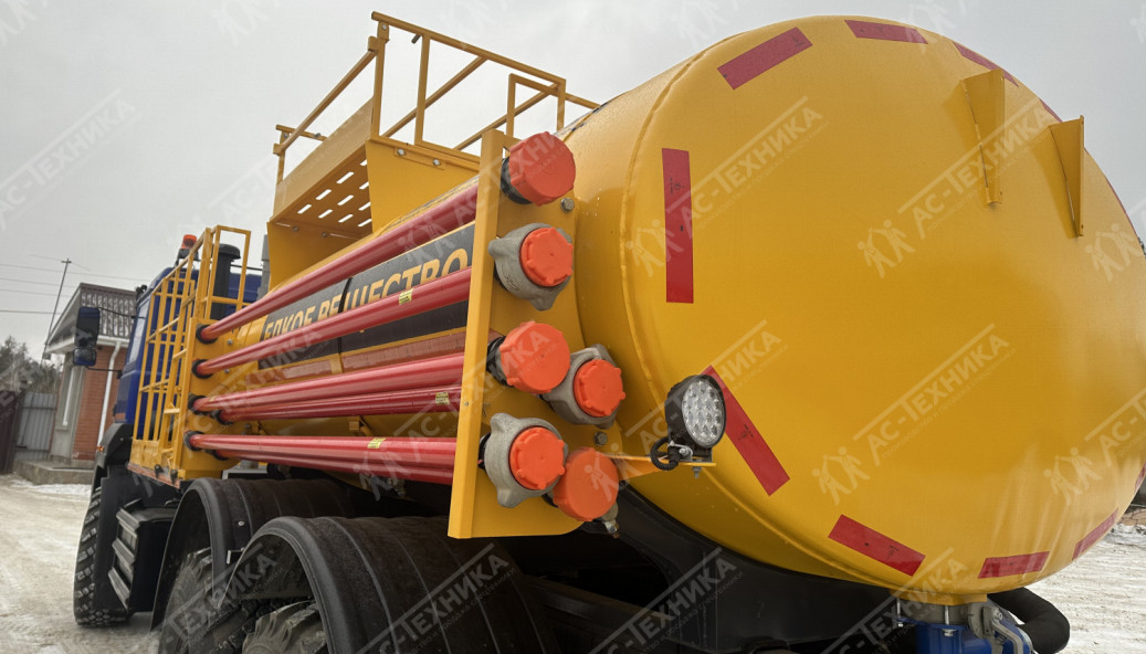 Агрегат кислотной обработки скважин СИН-32 на шасси Урал 4320-4972-80Е5 (Евро-5)