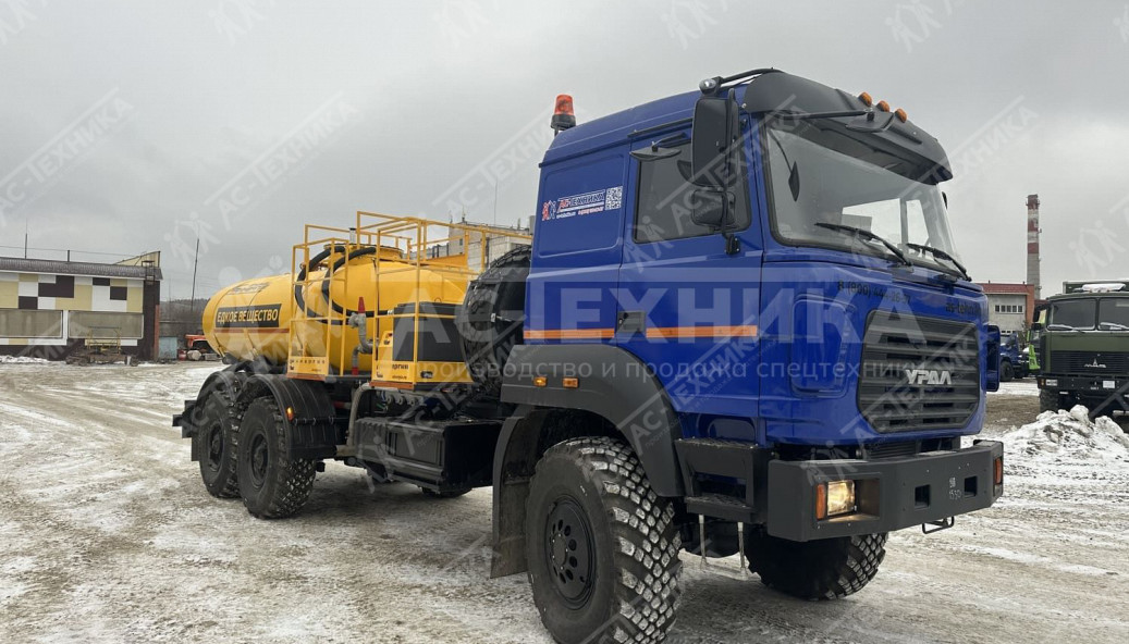Агрегат кислотной обработки скважин СИН-32 на шасси Урал 4320-4972-80Е5 (Евро-5)