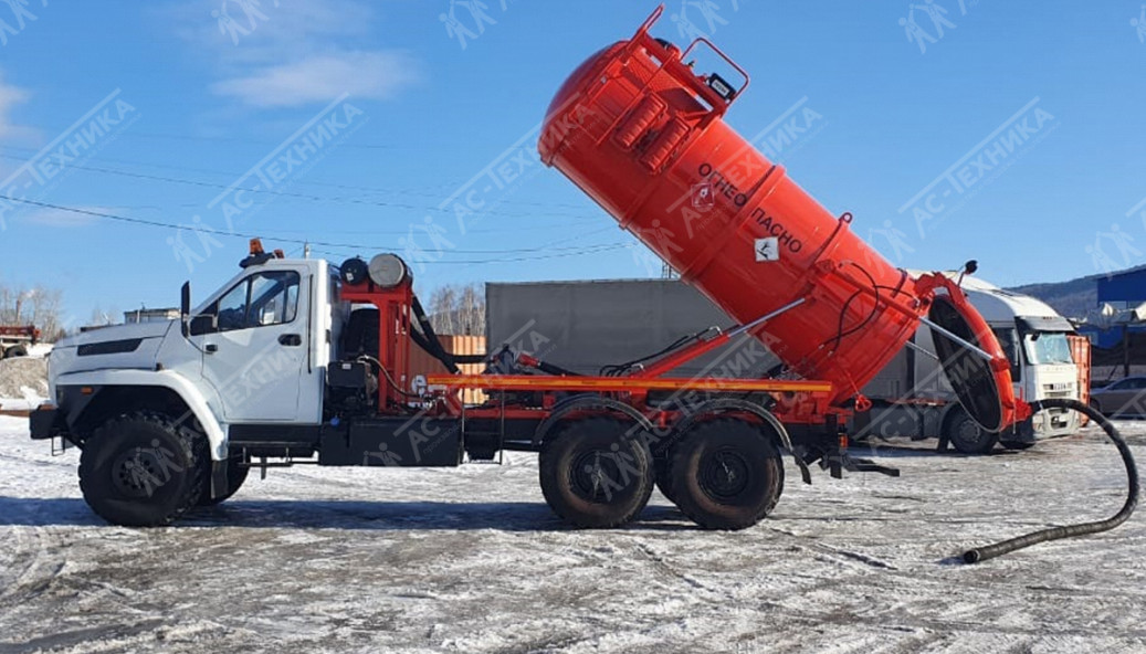 Автоцистерна АКНС-10 на шасси Урал NEXT 4320-72Е5 (насос PVT-200)