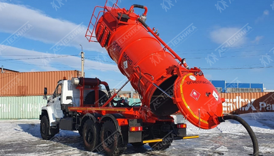 Автоцистерна АКНС-10 на шасси Урал NEXT 4320-72Е5 (насос PVT-200)