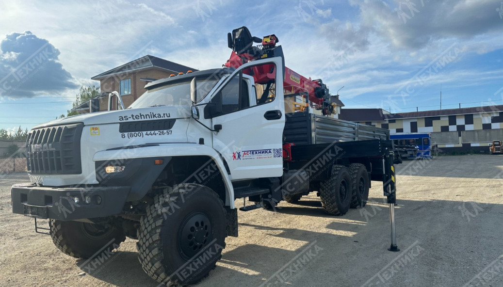 Автомобиль бортовой с КМУ ИТ-200 на шасси Урал NEXT 4320-72Е5Г38 (Евро-5)