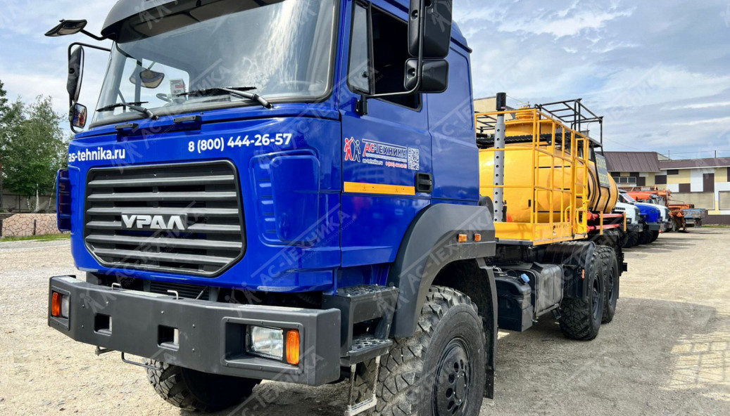 Агрегат кислотной обработки скважин СИН-32.02 на шасси Урал 4320-80 (Евро-5)