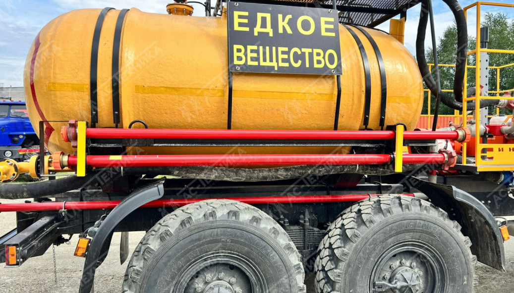 Агрегат кислотной обработки скважин СИН-32.02 на шасси Урал 4320-80 (Евро-5)