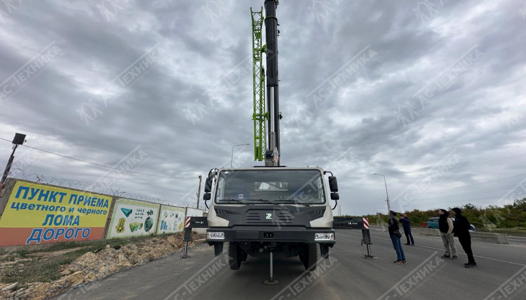 Автокран ZOOMLION ZTC600V, 8х4, 60 т