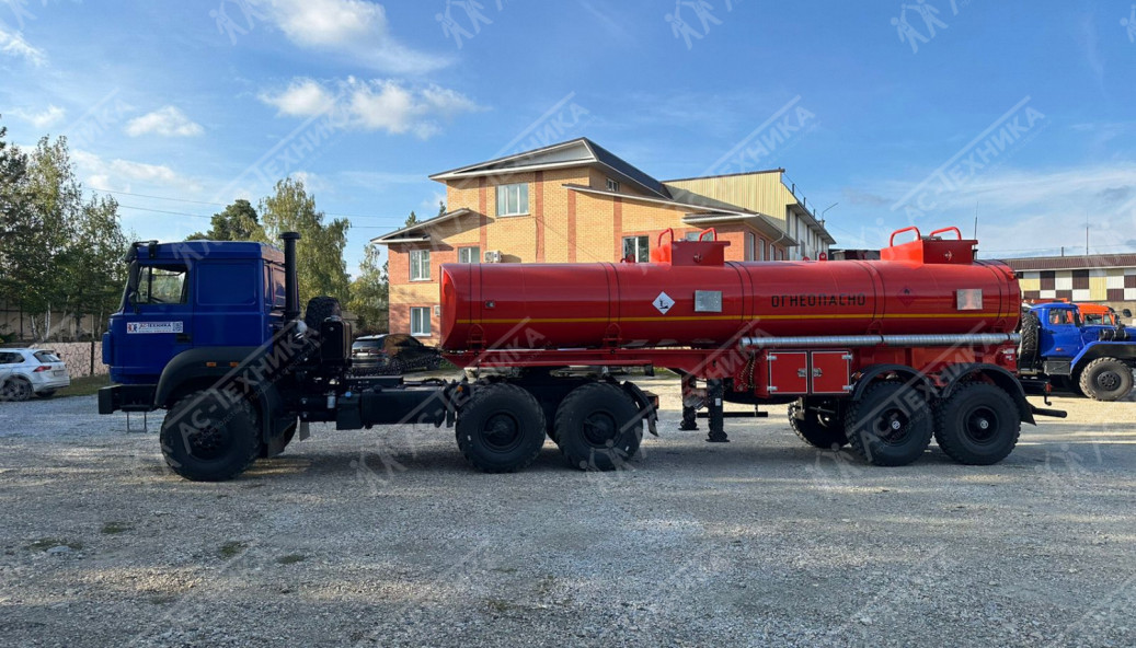Седельный тягач Урал 44202-3511-82Е5 (Евро-5)
