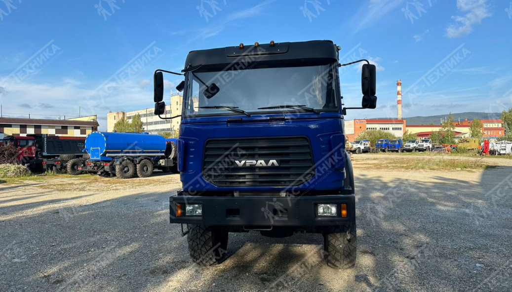 Седельный тягач Урал 44202-3511-82Е5 (Евро-5)