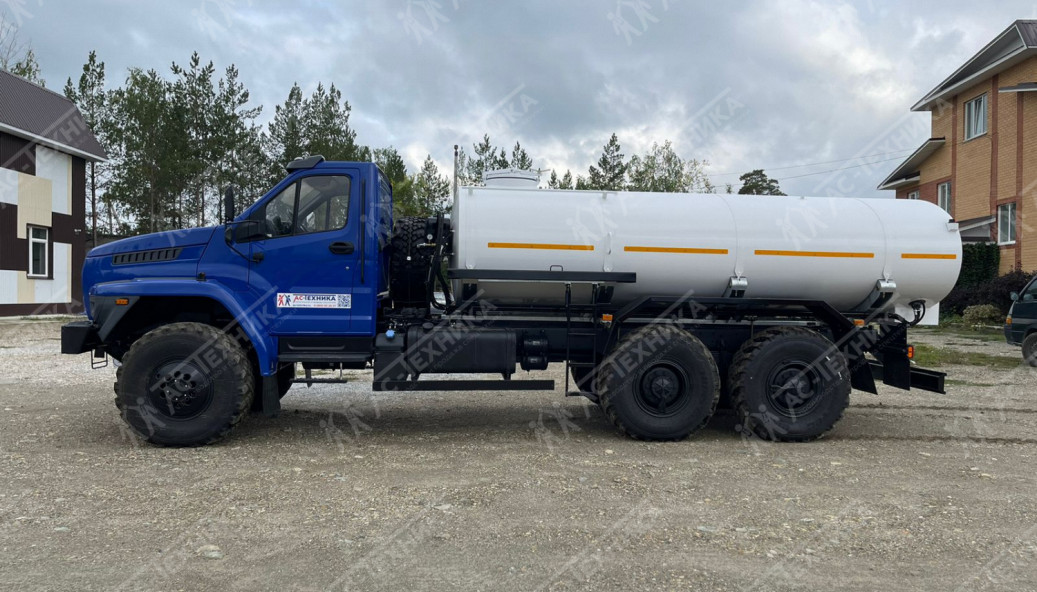 Автоцистерна пищевая АЦПТ-9,5 на Урал NEXT 4320-6952-72Е5 (Евро-5)