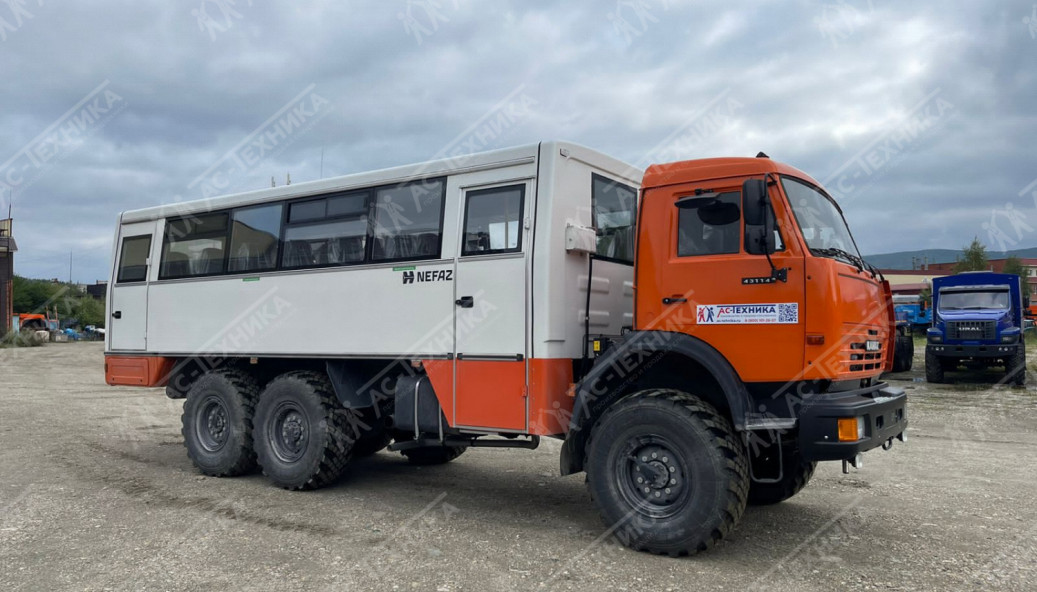 Вахтовый автобус (4208-022-15) КАМАЗ 43114-15 (28+2 места) (Евро-2)