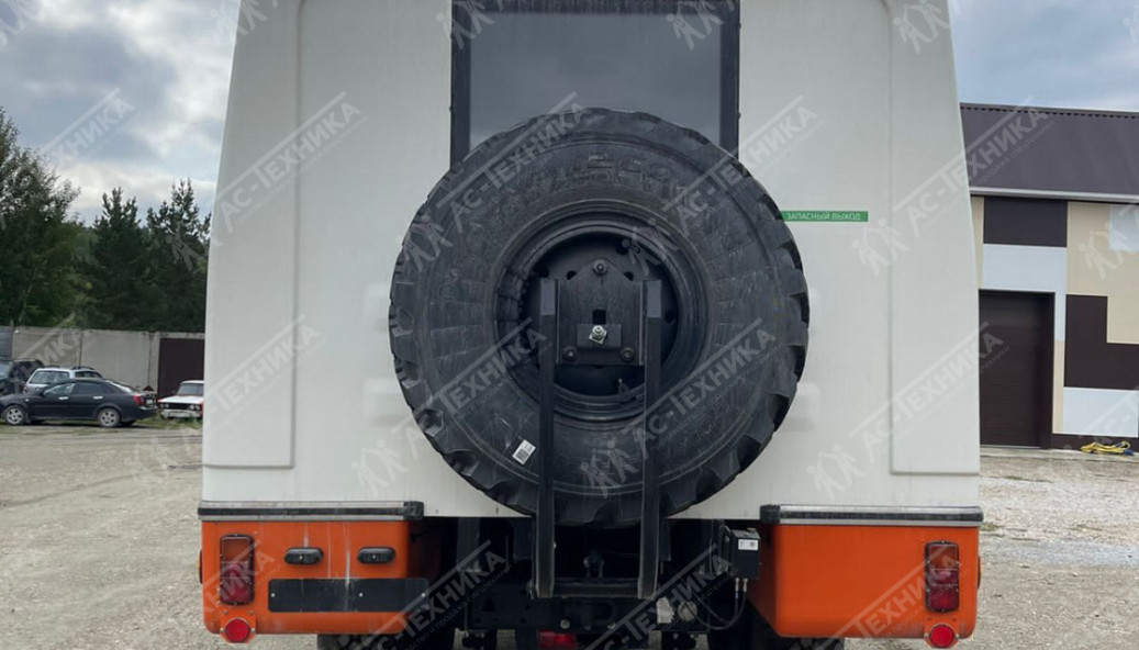 Вахтовый автобус (4208-022-15) КАМАЗ 43114-15 (28+2 места) (Евро-2)