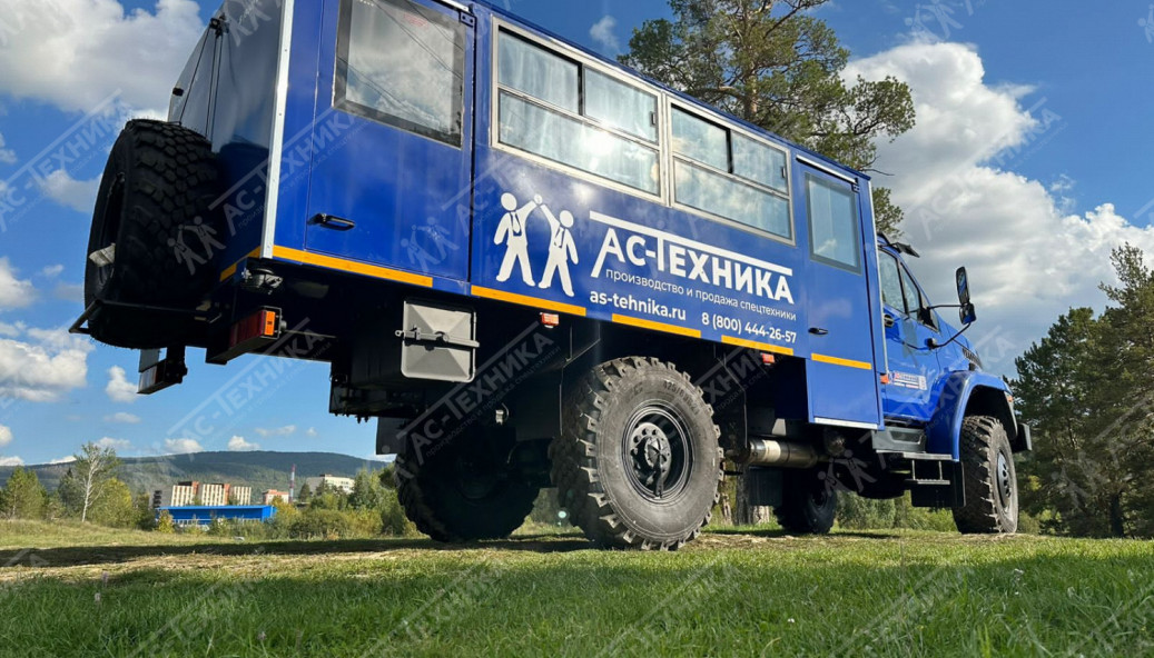 Вахтовый автобус Урал NEXT 32552-73Е5 (20 мест) (Евро-5)