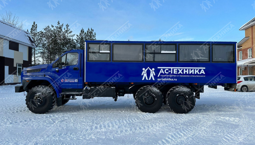 Вахтовый автобус Урал NEXT 3255-73Е5С36 (22+6 мест) (Евро-5)