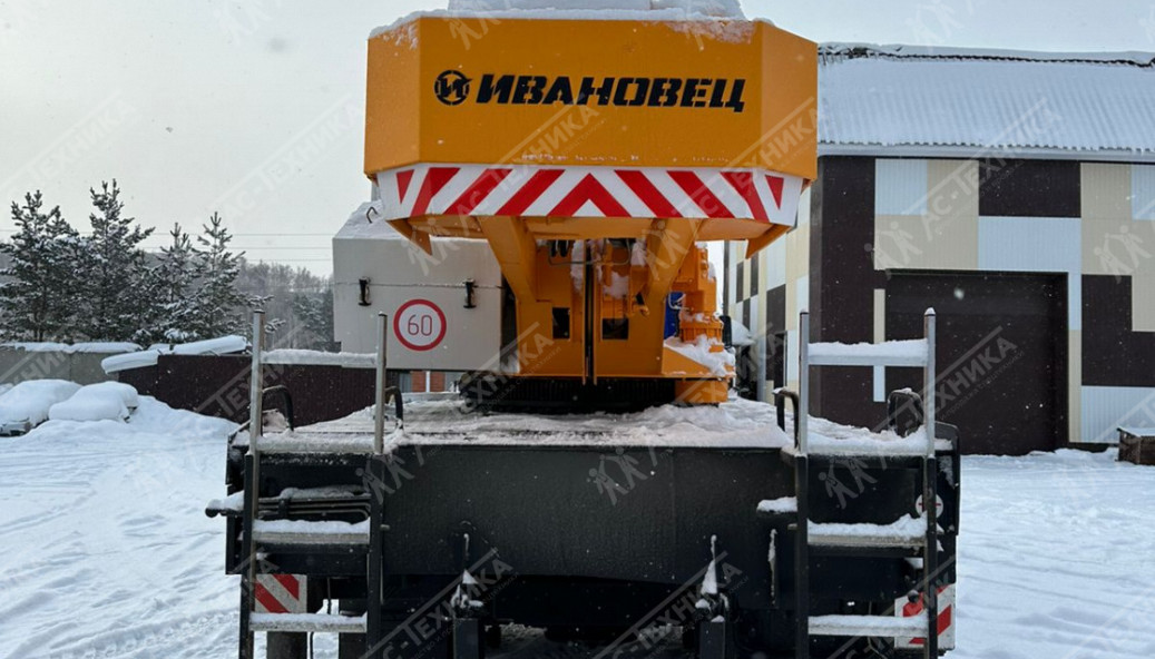 Автокран ИВАНОВЕЦ КС-45717-2Р на шасси УРАЛ NEXT (Евро-5)
