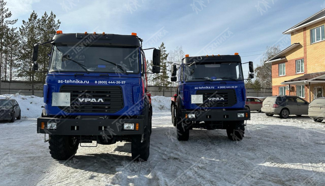 Автоцистерна АКН-10 на шасси УРАЛ 4320-80 (насос PNR-124D)