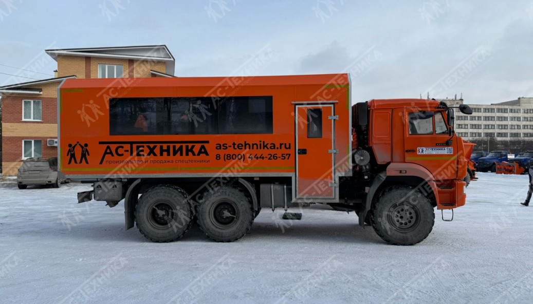 Вахтовый автобус КАМАЗ 43118-3027-48 (28+2 места)