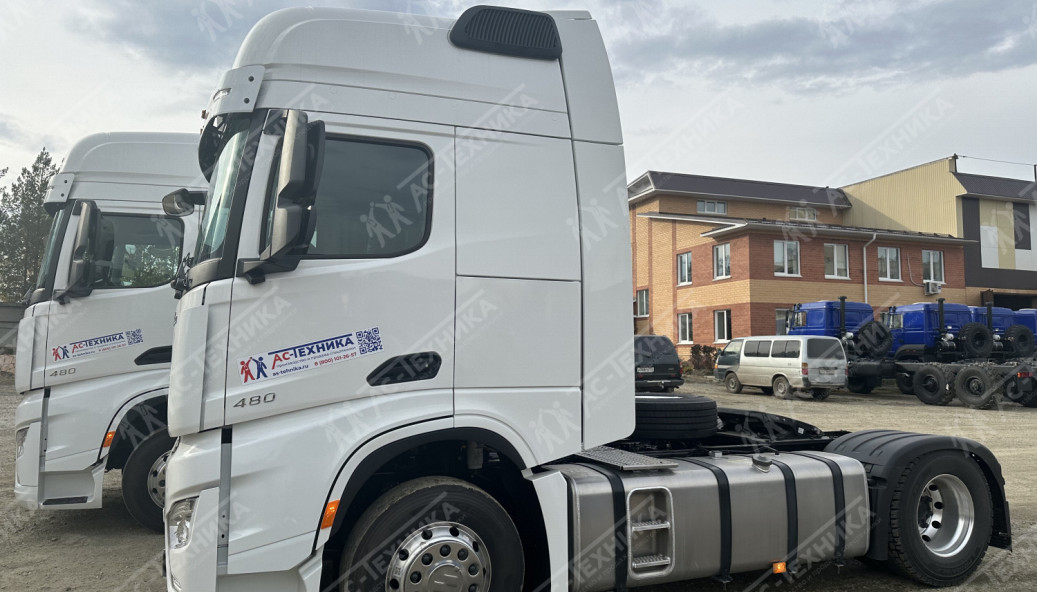 Седельный тягач SHACMAN 4х2, X6000 (SX4188YY381) 