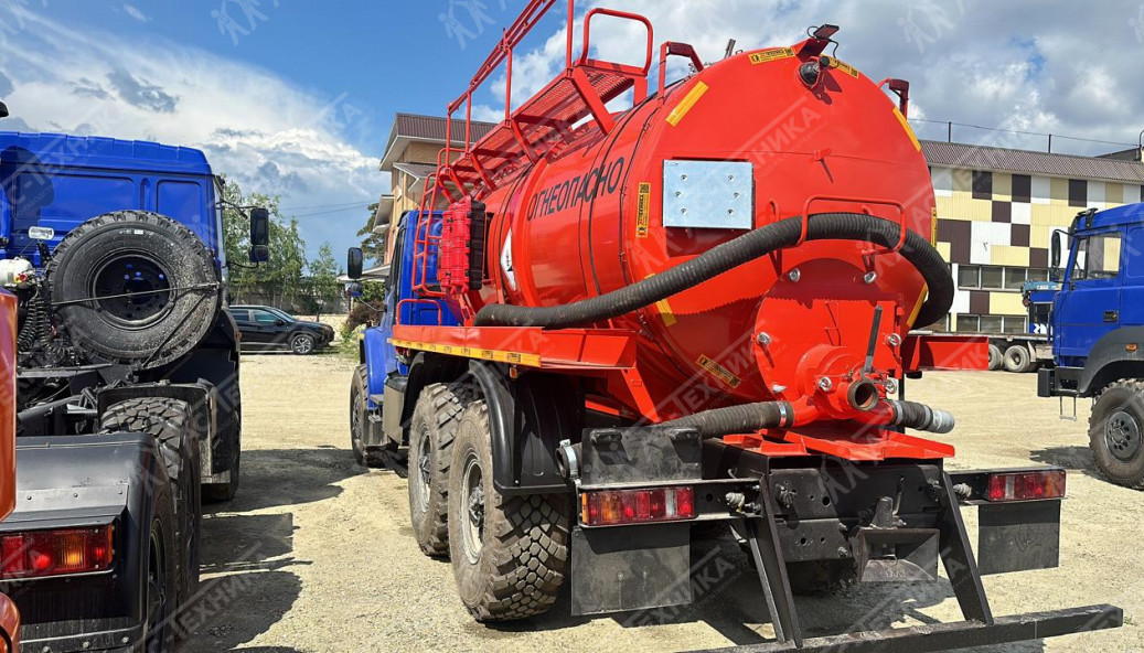 Автоцистерна АКН-10 на шасси Урал NEXT 4320-72Е5 (Евро-5)