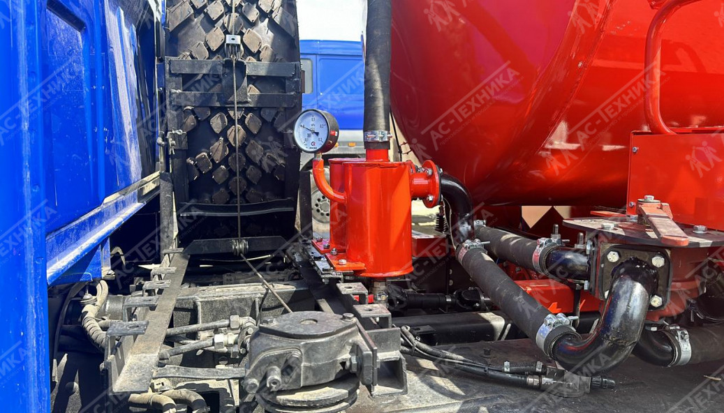 Автоцистерна АКН-10 на шасси Урал NEXT 4320-72Е5 (Евро-5)