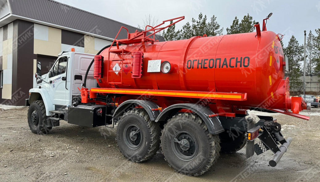 Автоцистерна АКН-10 на шасси Урал NEXT 4320-74Е5 (насос КО-505А)