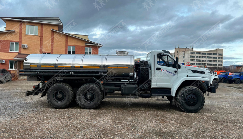 Автоцистерна пищевая АЦПТ-9,5 на шасси Урал NEXT 4320-72Е5 (Евро-5)