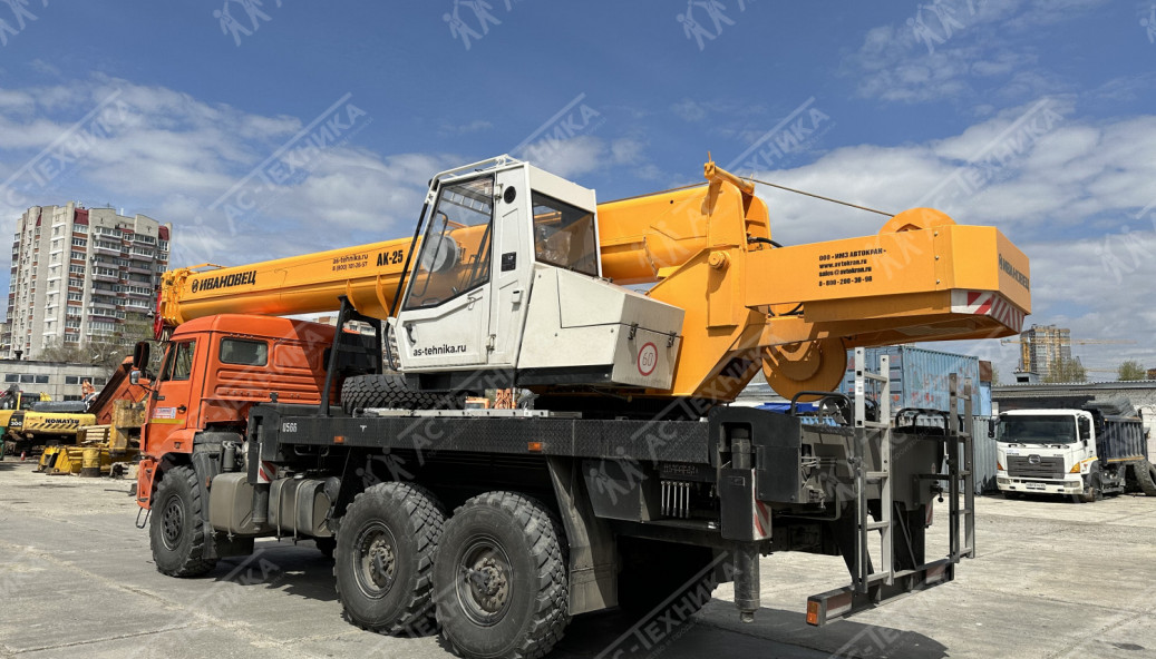 Автокран ИВАНОВЕЦ КС-45717К-3Р на шасси КАМАЗ 43118-50 (КПП-154)