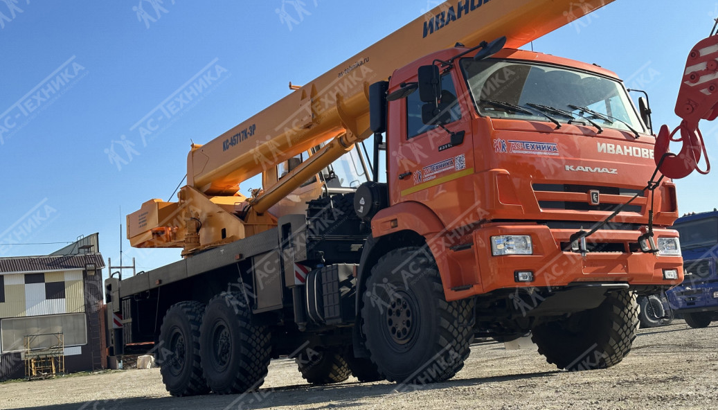 Автокран ИВАНОВЕЦ КС-45717К-3Р на шасси КАМАЗ 43118-50 (КПП-154)