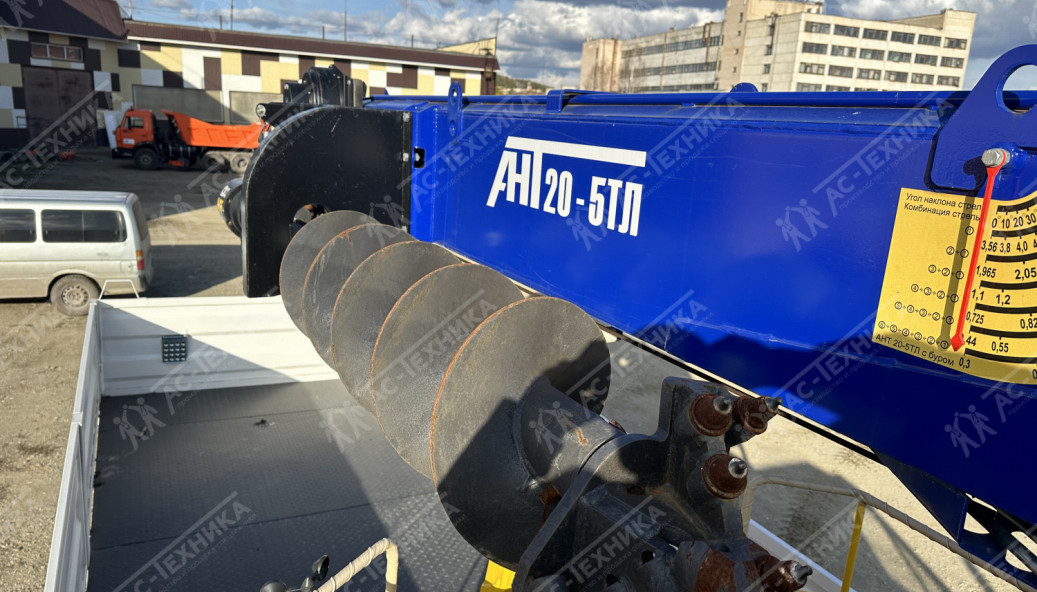 Автомобиль бортовой с КМУ АНТ 20-5ТЛ на шасси Урал NEXT 4320-6951-74Е5Г38 (Евро-5)