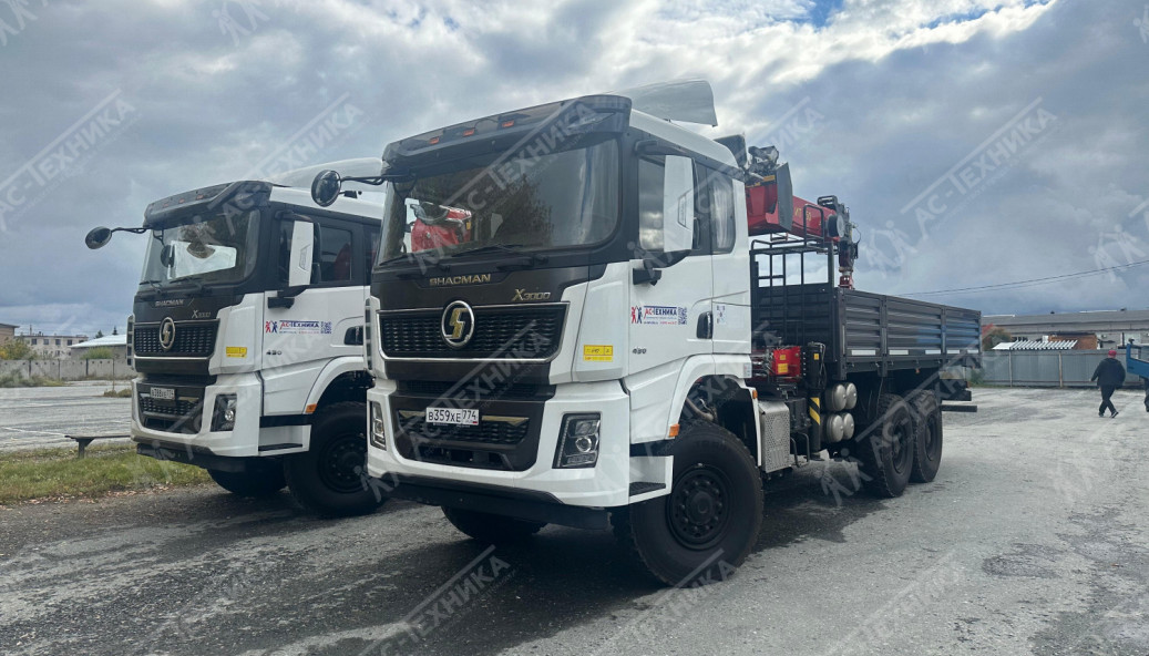 Автомобиль бортовой с КМУ Инман ИТ-150 на шасси SHACMAN SX32586V385