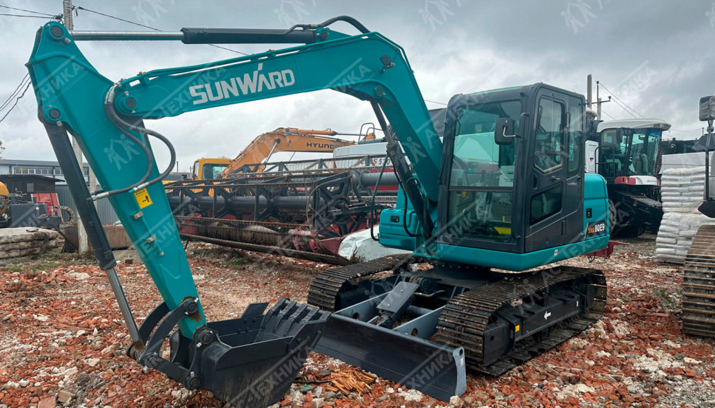 Гусеничный экскаватор SUNWARD SWE80E9