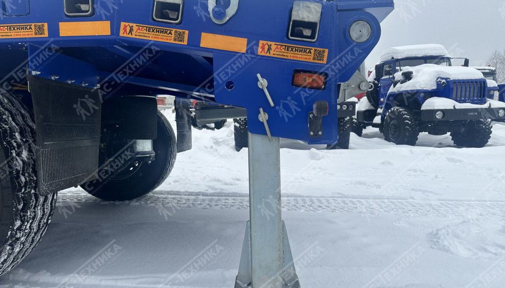 Полуприцеп-тяжеловоз 9179-0000030 (40 т, трапы механические)