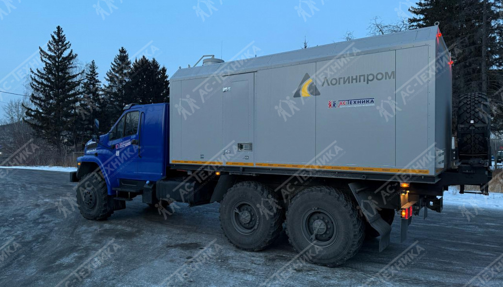 ППУА 1600/100 на шасси Урал NEXT 4320-74Е5 (насос 1,1 ПТ25, спальник)