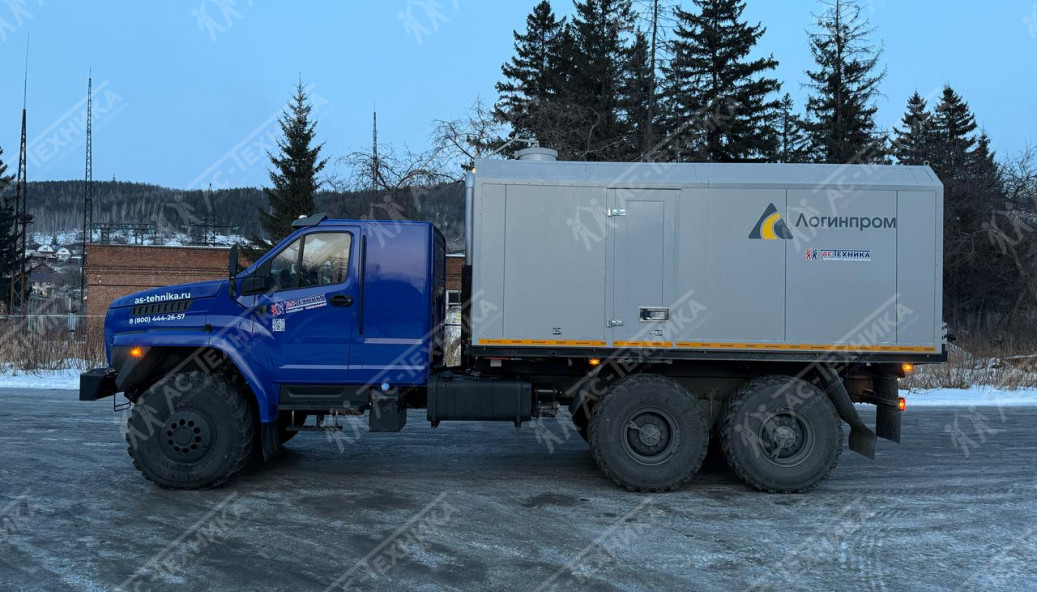 ППУА 1600/100 на шасси Урал NEXT 4320-74Е5 (насос 1,1 ПТ25, спальник)