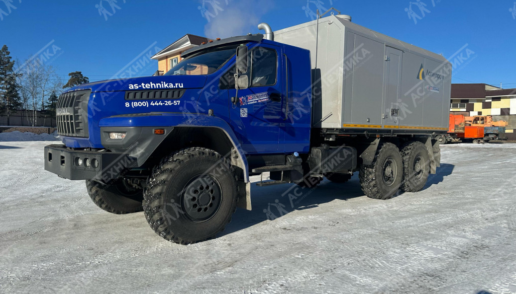 ППУА 2000/100 на шасси Урал NEXT 4320-74Е5 (насос 1,1 ПТ25, спальник)