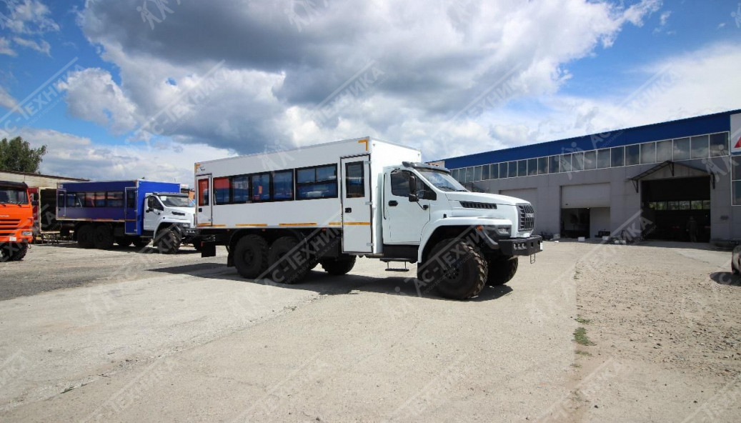 Вахтовый автобус Урал NEXT 4320-72Е5 (28 мест) (Евро-5)