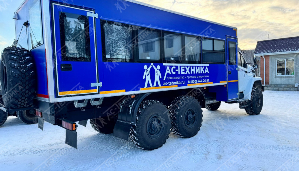 Вахтовый автобус Урал NEXT 4320-74Е5 (28 мест) (Евро-5)