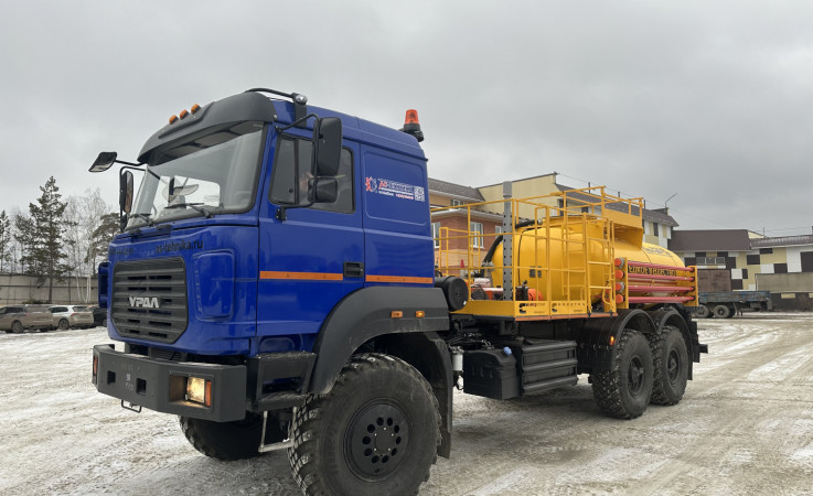 Агрегат кислотной обработки скважин СИН-32 на шасси Урал 4320-4972-80Е5 (Евро-5)