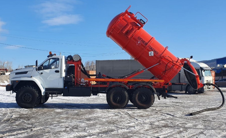 Автоцистерна АКНС-10 на шасси Урал NEXT 4320-72Е5 (насос PVT-200)