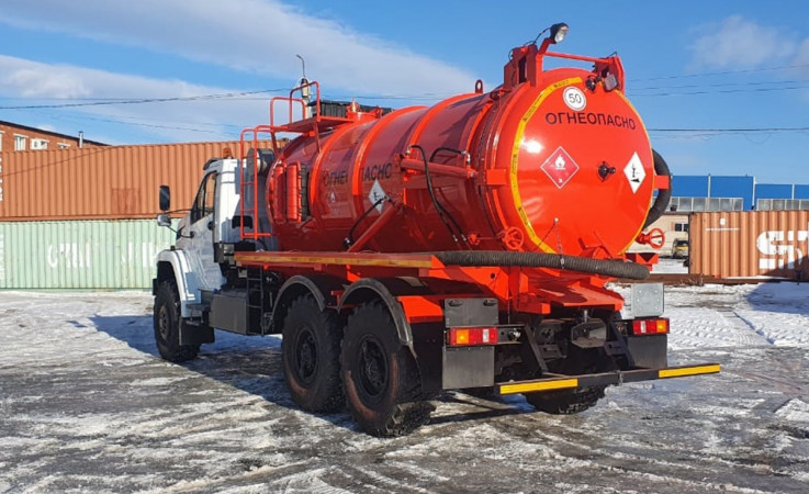 Автоцистерна АКНС-10 на шасси Урал NEXT 4320-72Е5 (насос PVT-200)