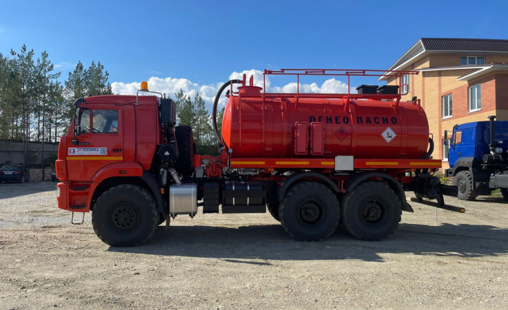 Автоцистерна АКН-11 на шасси КАМАЗ 43118-50 (насос КО-505А)