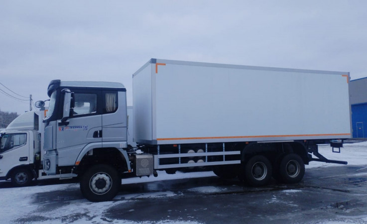 Изотермический фургон на шасси SHACMAN X3000 6x6 (SX32586V385)