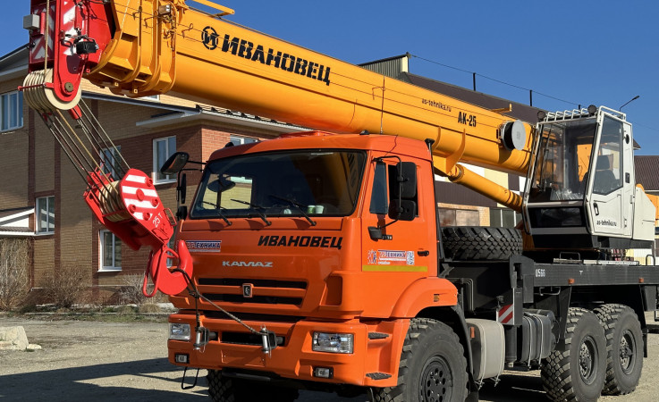 Автокран ИВАНОВЕЦ КС-45717К-3Р на шасси КАМАЗ 43118-50 (КПП-154)