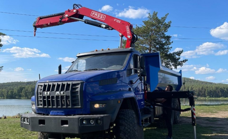 Самосвал с КМУ Fassi F155A.0.22 на шасси Урал NEXT 4320-6951-74Е5Г38 (Евро-5)