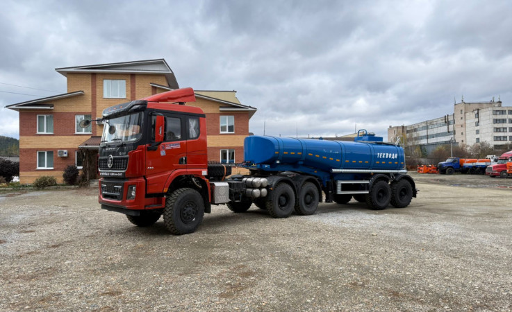 Седельный тягач SHACMAN 6x6, Х3000 (односкатная ошиновка)
